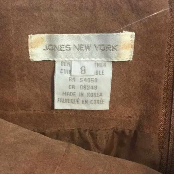 Jones New York suede skirt in camel - Picture 3 of 5